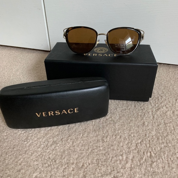 New Versace Sunglasses main image 4
